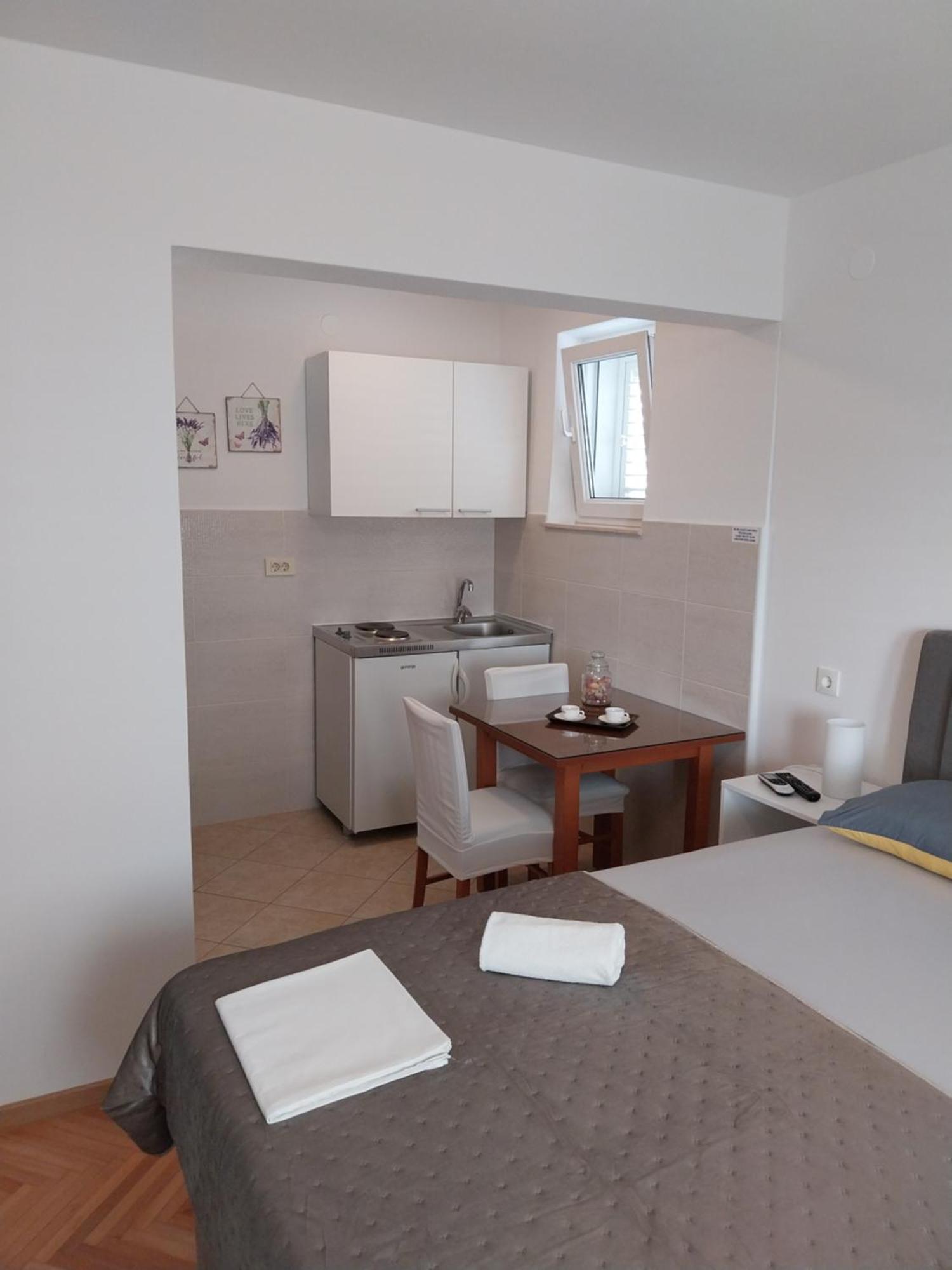 Apartments Rose Loboja 马卡尔斯卡 外观 照片