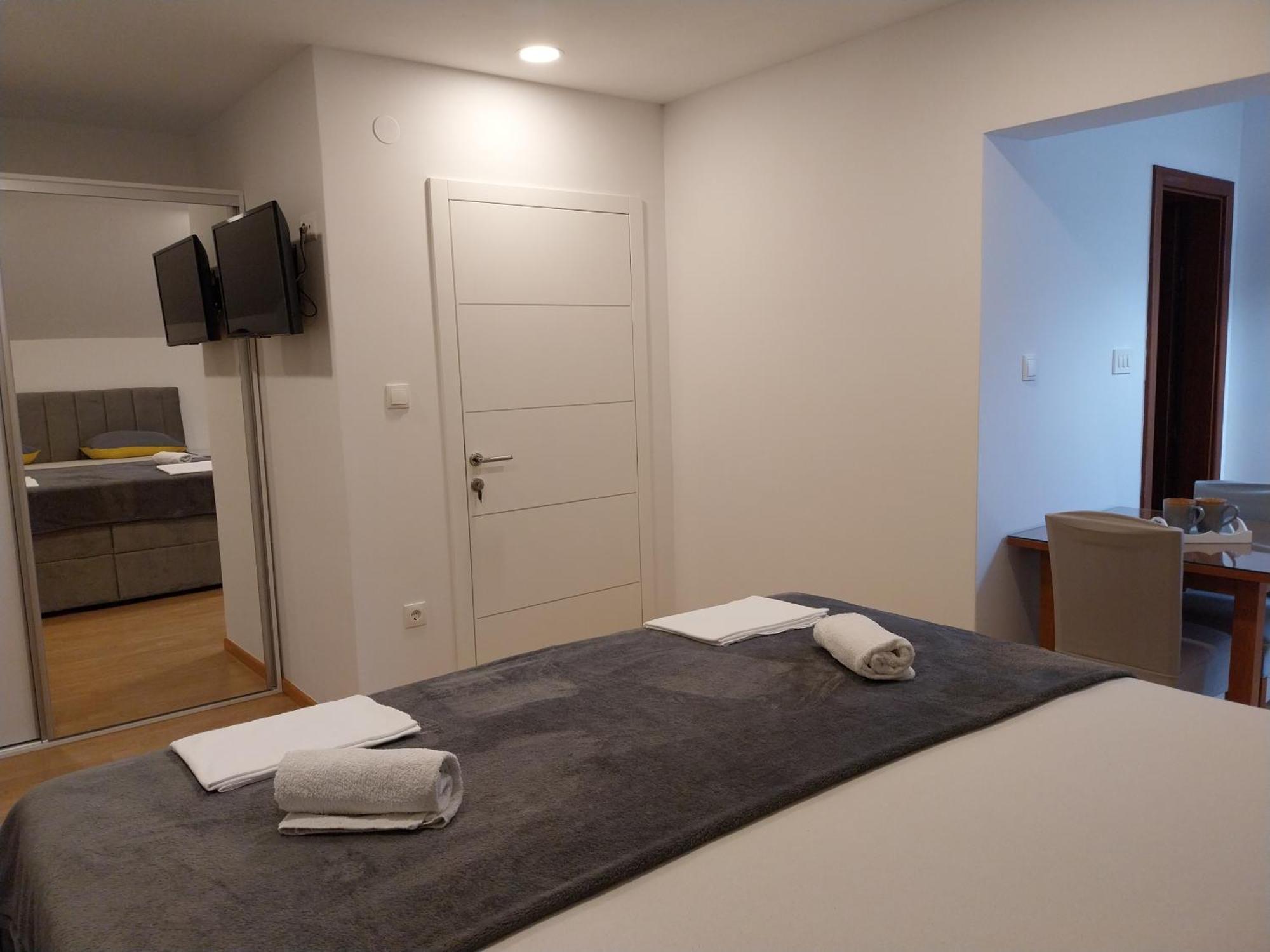 Apartments Rose Loboja 马卡尔斯卡 外观 照片